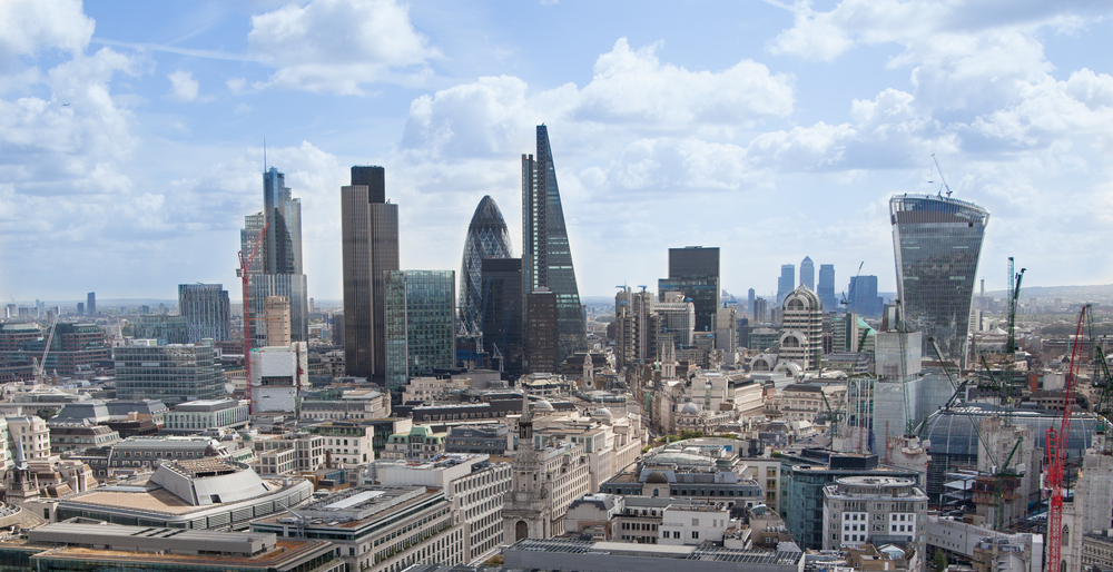 FTSE 100 loses ground on Tuesday as big oil weighs