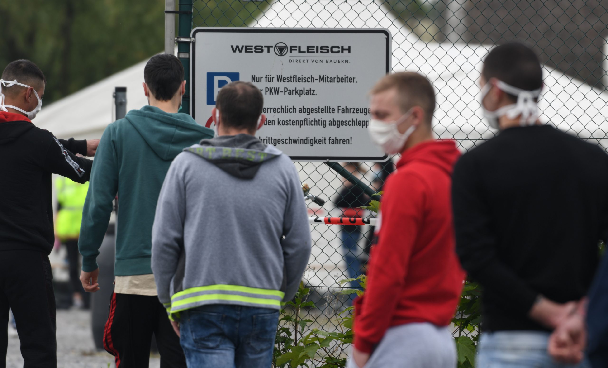  German labor minister pledges to better protect migrant workers