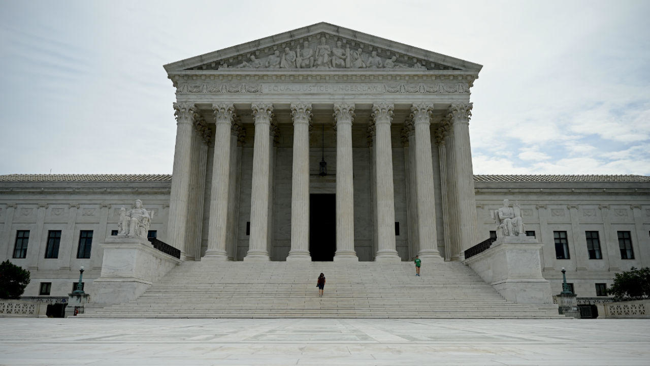 US Supreme Court rules Civil Rights Act protects LGBT workers from discrimination