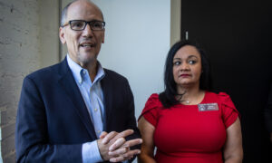 Georgia Democrats Choose State Chair to Replace Lewis on Ballot
