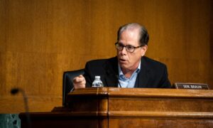 Police Groups Say They Dont Back Brauns Qualified Immunity Bill