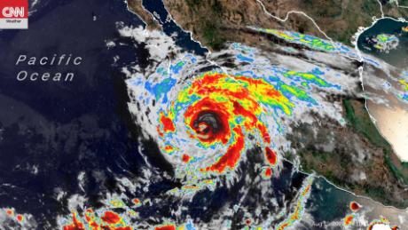  Hurricane warning issued for Baja California