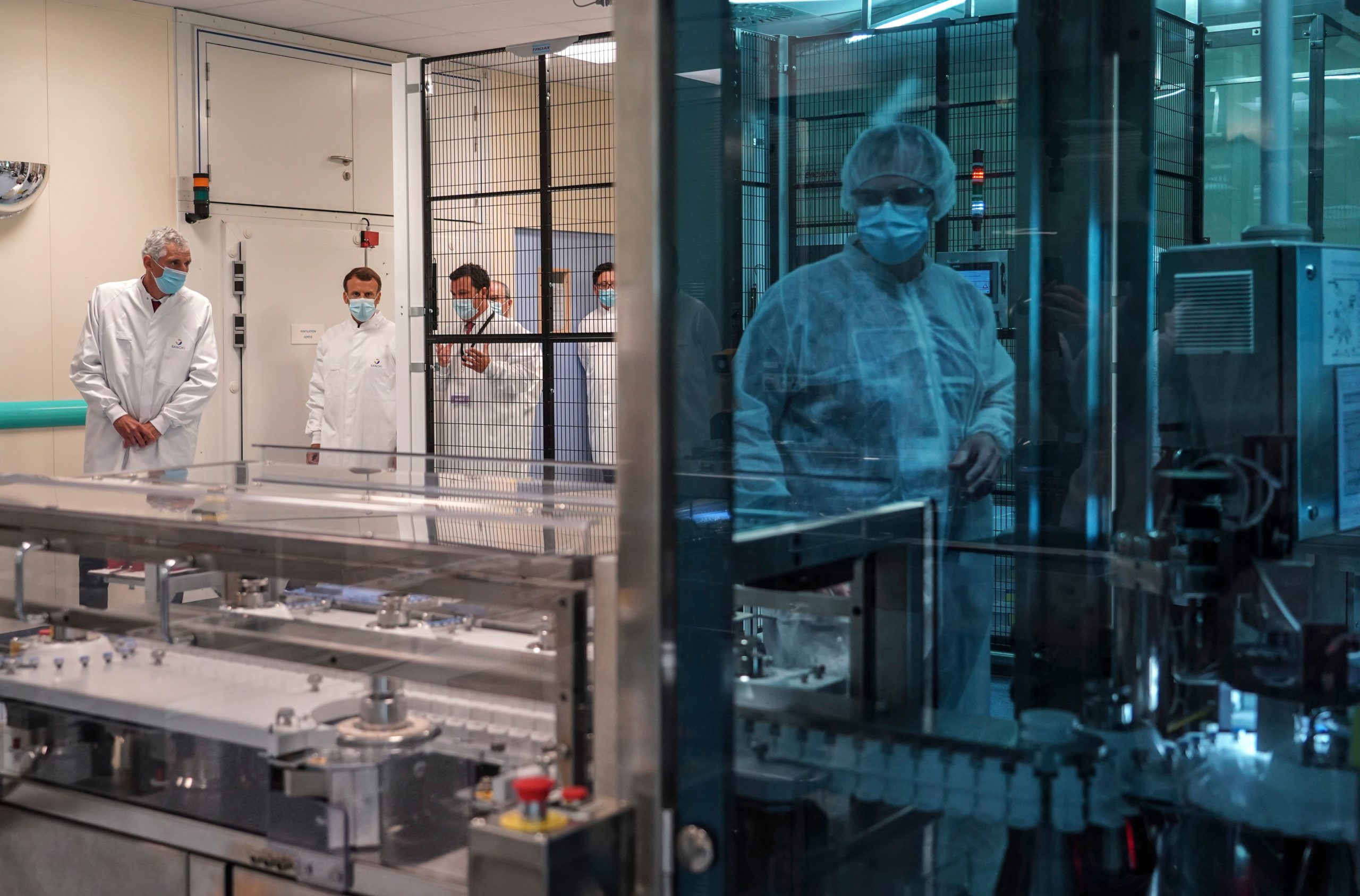  Commission closes in on deal to secure 300M doses of coronavirus vaccine
