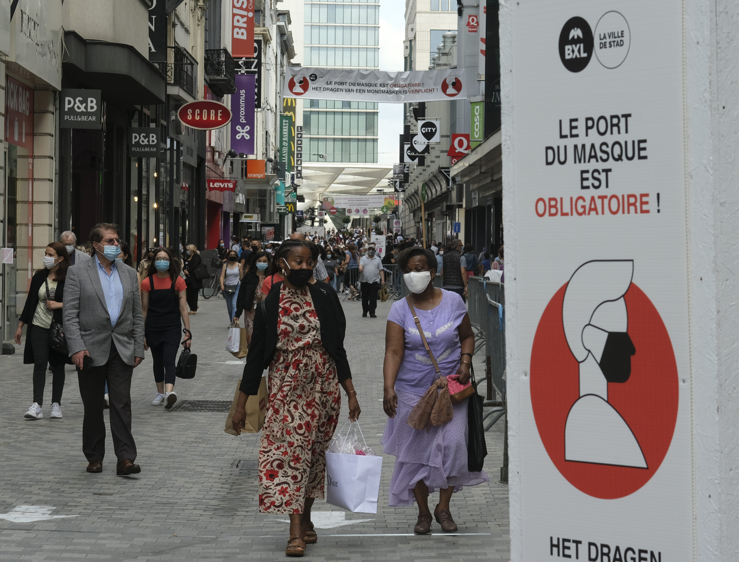  Brussels to keep face mask rule at least until mid-September