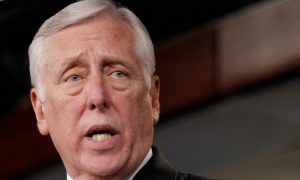  Congress Will Likely Have to Pass a Stopgap Funding Measure to Avoid Shutdown: Hoyer