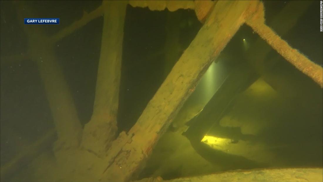  201-year-old steamship paddle wheels found in Lake Champlain belonging to one of the oldest wrecks of its kind in the US