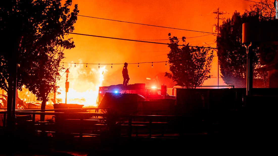  QAnon fans spread fake claims about real fires in Oregon