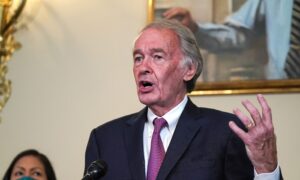  Sen. Markey Vows to Do Everything in My Power to Stop Trumps SCOTUS Pick