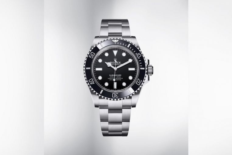  Rolex releases new Submariner and Submariner Date models, with bigger cases and different movements