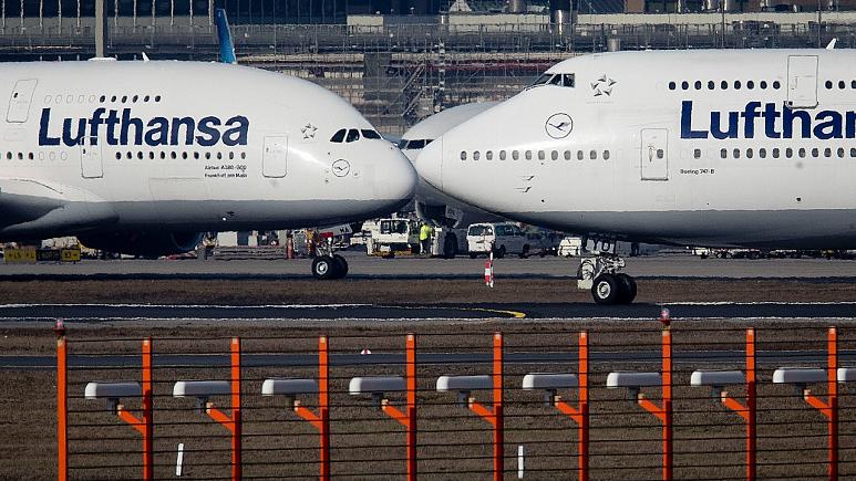  EU and US reach deal to end Airbus-Boeing trade dispute