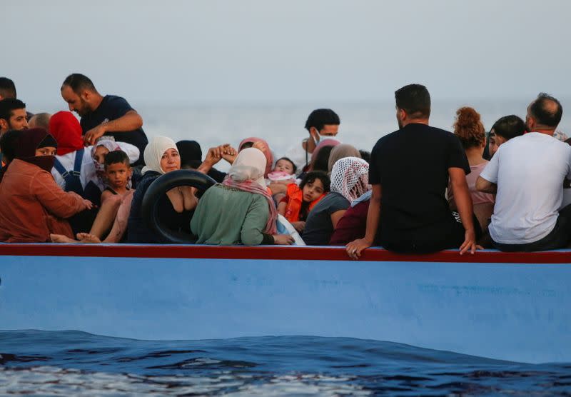  German Rights Group Rescues 100 migrants in the Mediterranean