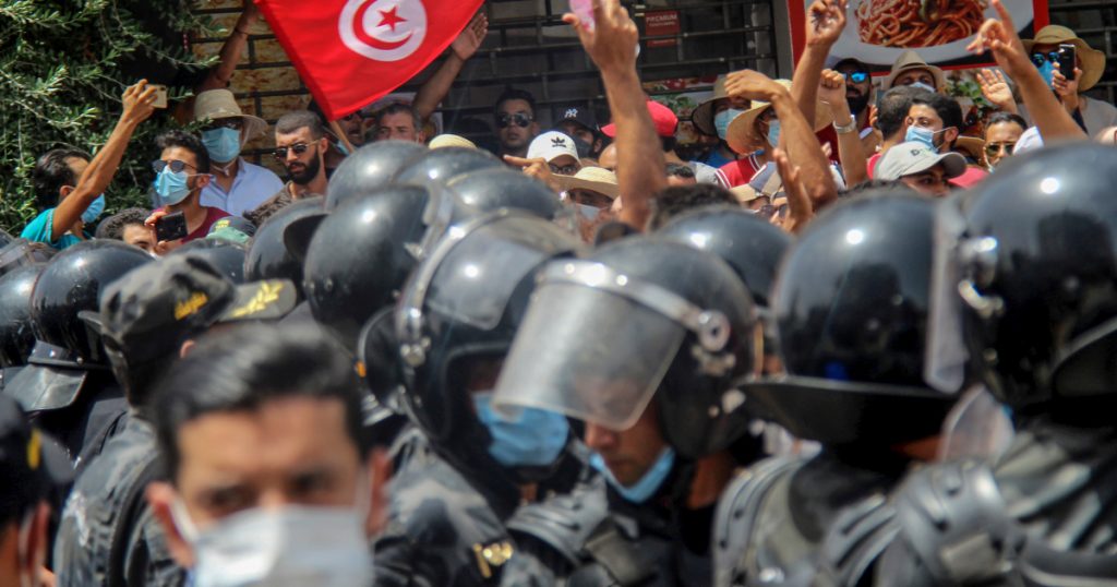 EU calls for Constitution Respect in Tunisia As President Accused of Coup