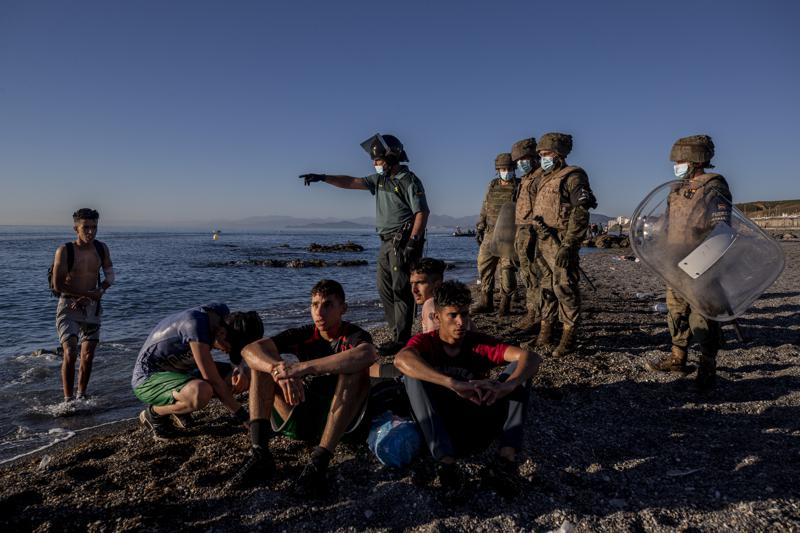  Migrants on Ceuta’s border pressure Spain
