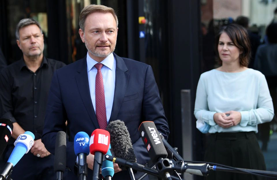  FDP and SDP in Germany hold ‘constructive’ talks