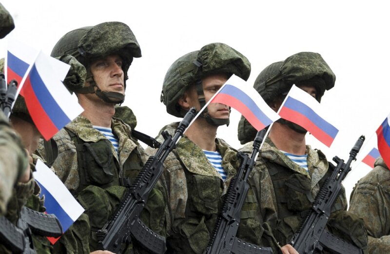  90,000 Russian Troops Left on Ukraine Border