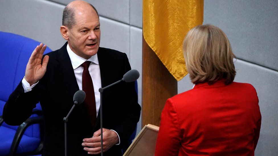  Olaf Scholz Sworn in as Germany’s New Chancellor