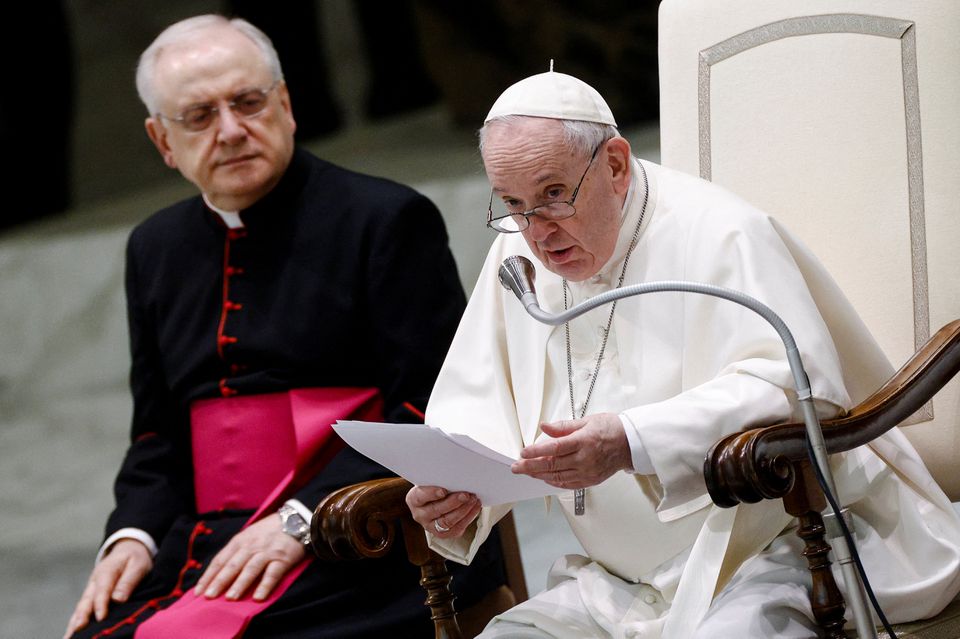 Ukraine crisis upsets Pope Francis