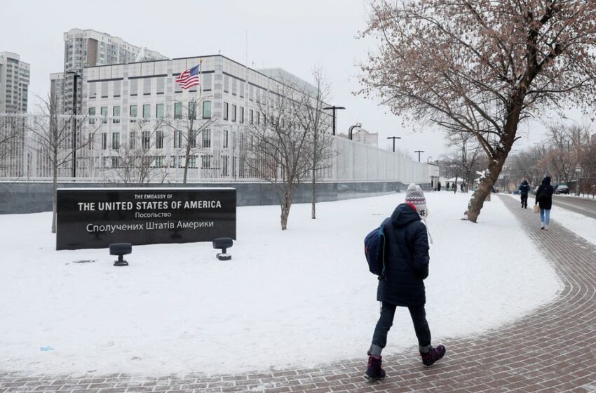  U.S. Pulls its Staff Members From Ukraine Embassy Citing Fear of Invasion