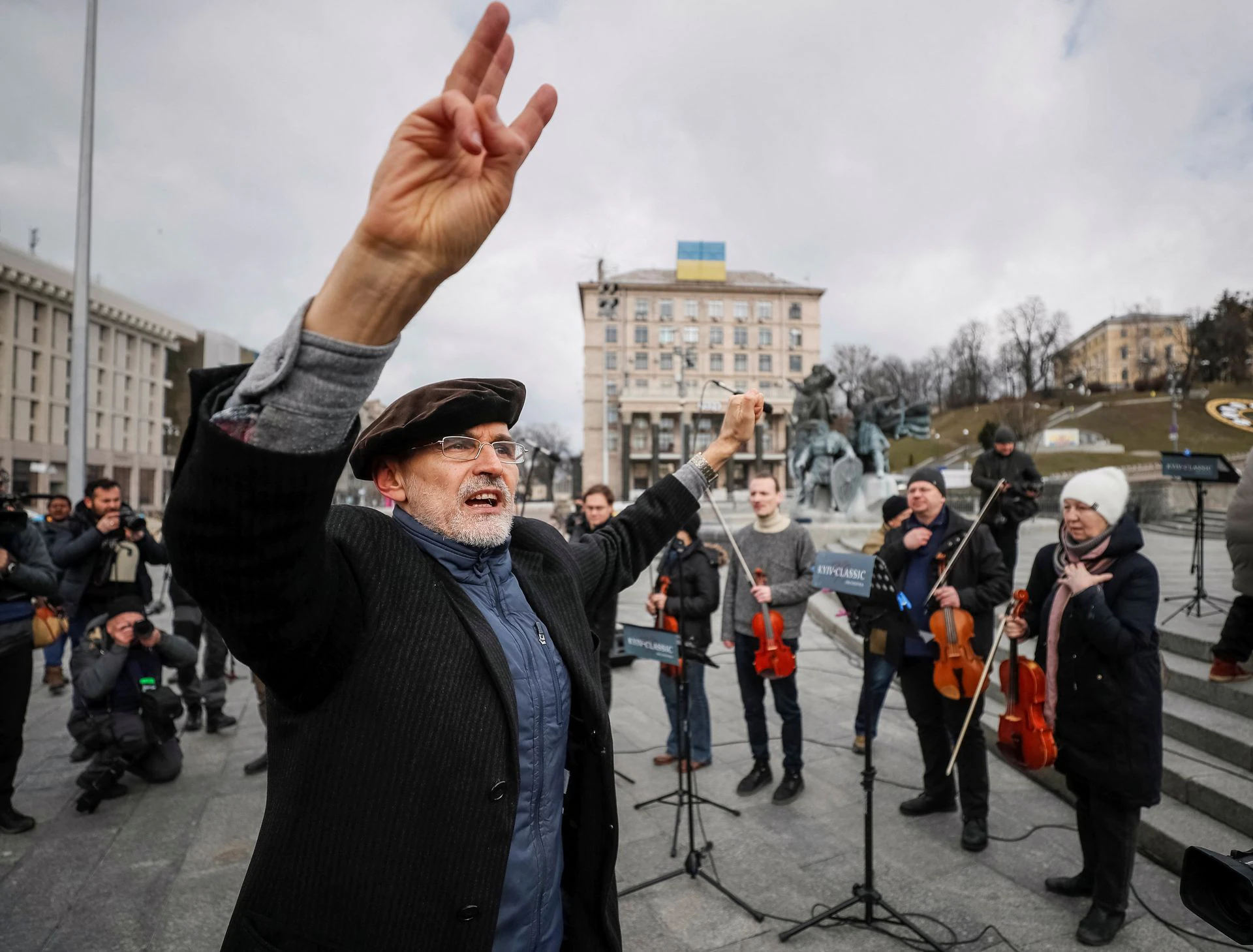 Orchestra singing national anthem of Ukraine in Kyiv