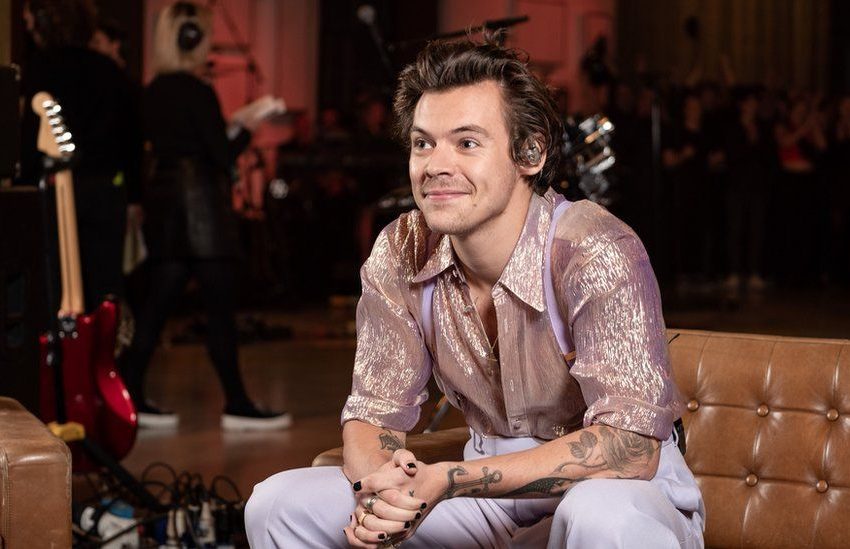  Harry Styles unseats Dave at the top of the charts