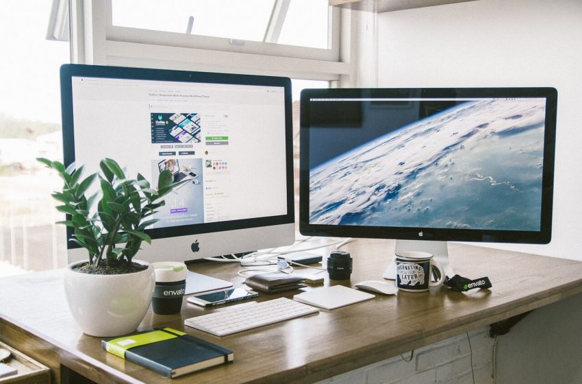  5 Best Desks For Multiple Monitors