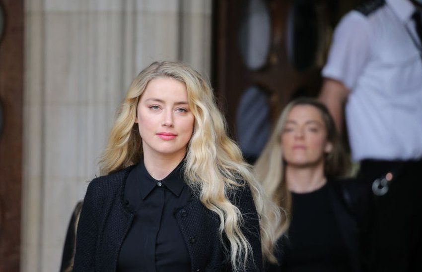  Amber Heard Gets Public Support