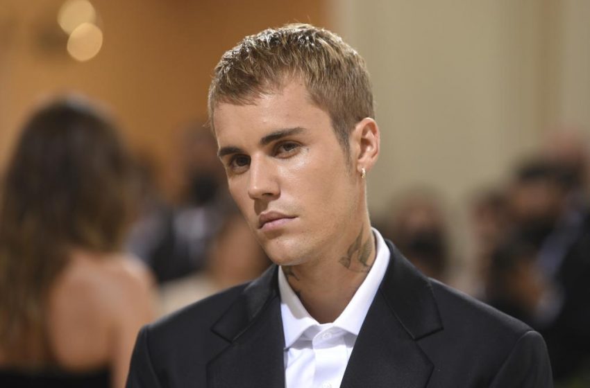  Justin Bieber Cancels ‘Justice’ Tour