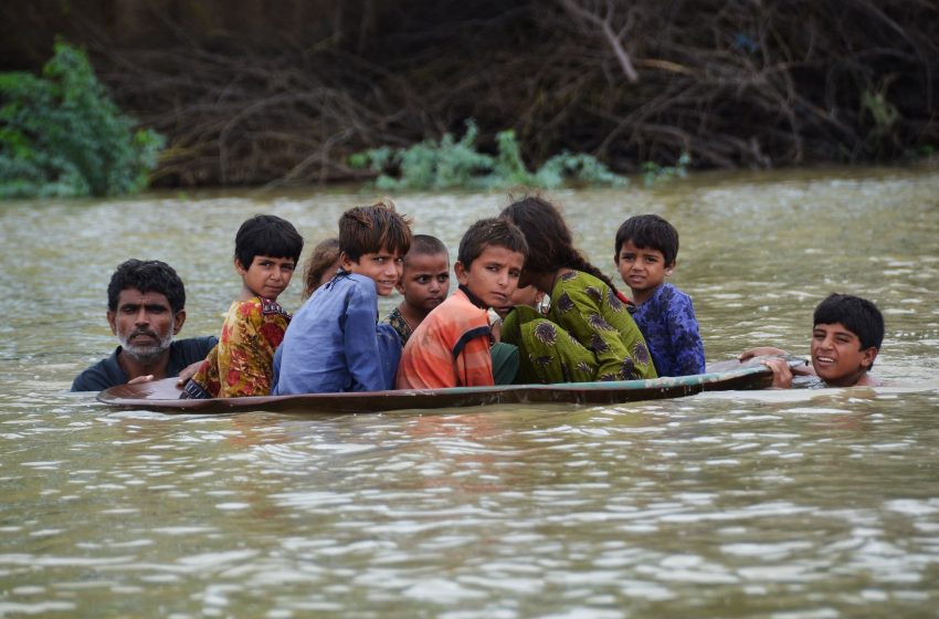  Deadly Diseases Spread following Pakistan Floods