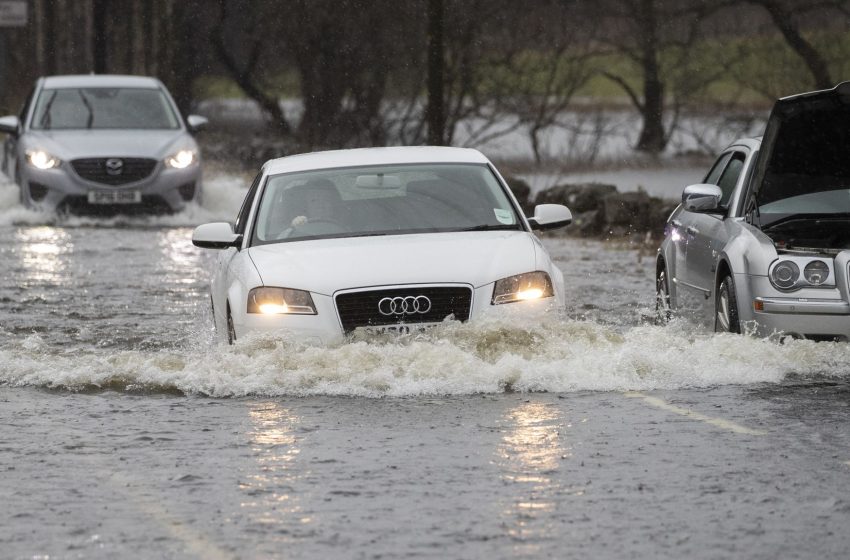  Heavy Rain Affects Large Parts of UK