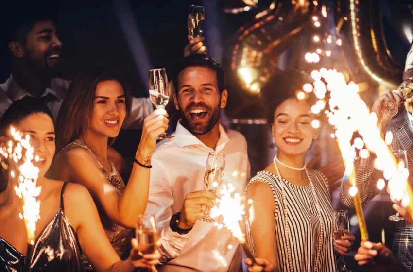  Ideas for Planning Perfect New Year Party