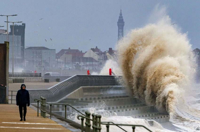  Stormy Rains to Hit England