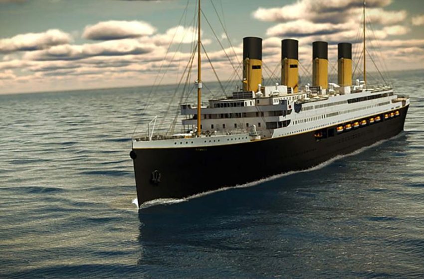  Titanic Returns to Light Again