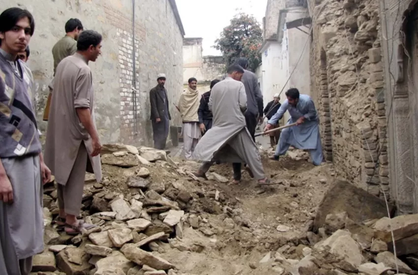  13 Killed in Afghanistan-Pakistan Earthquake