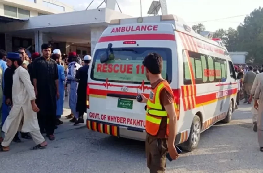  40 people killed in an explosion in Pakistan