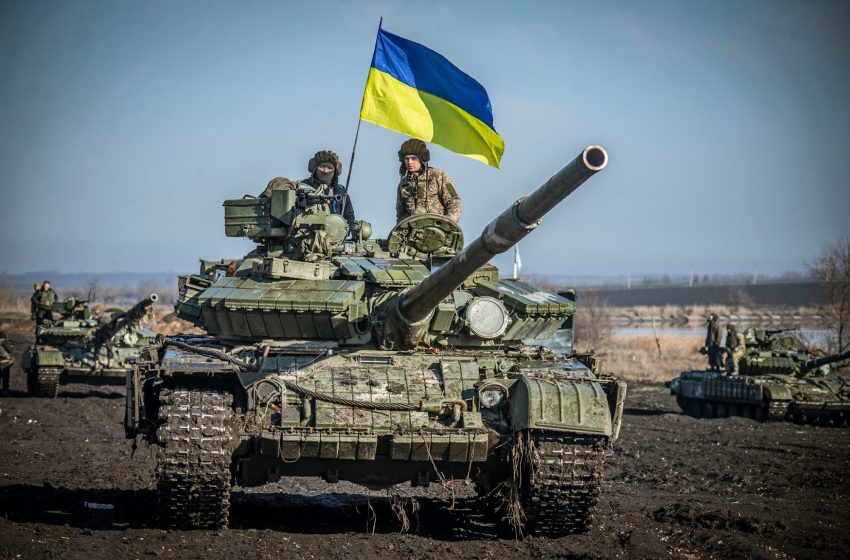 US-Ukraine Military Aid: Uncertain Future Amidst Political Divides