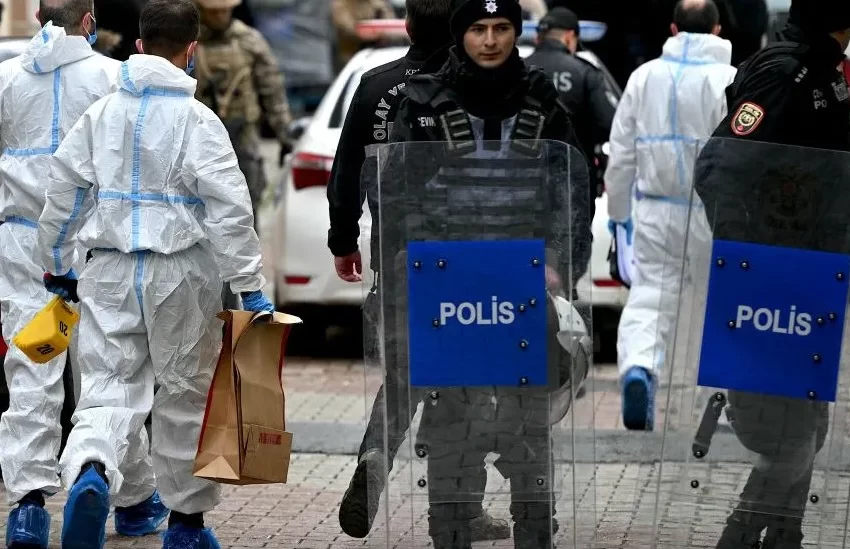  Istanbul church attack: Gunmen Open Fire during Sunday Morning Mass