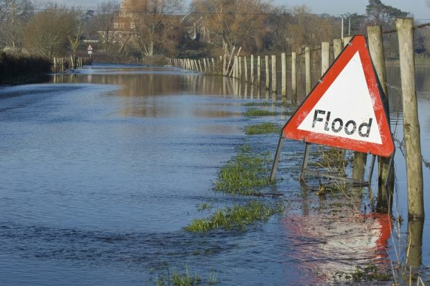  Environmental organizations warn of the risks of flooding in Britain