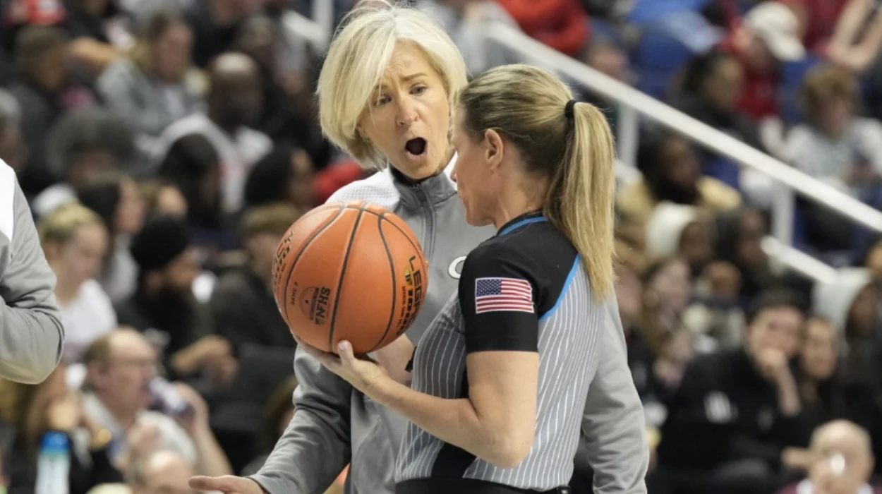Nell Fortner named Canada women’s basketball coach 