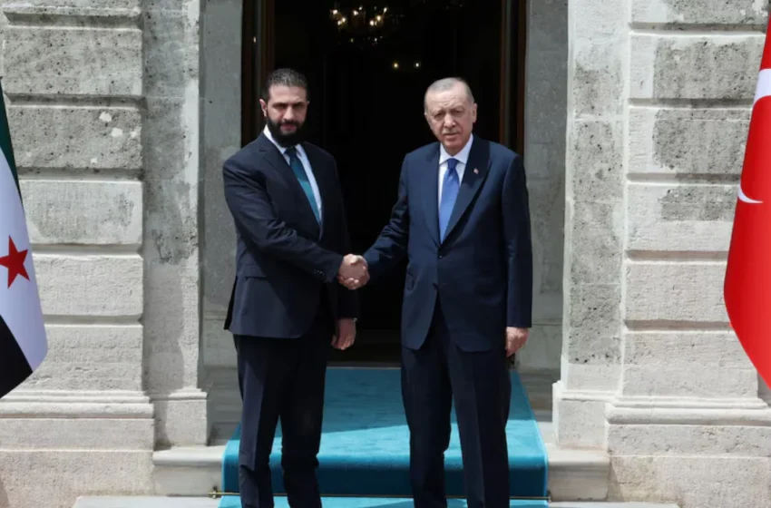  New Syrian leader Al-Sharaa visits Erdogan