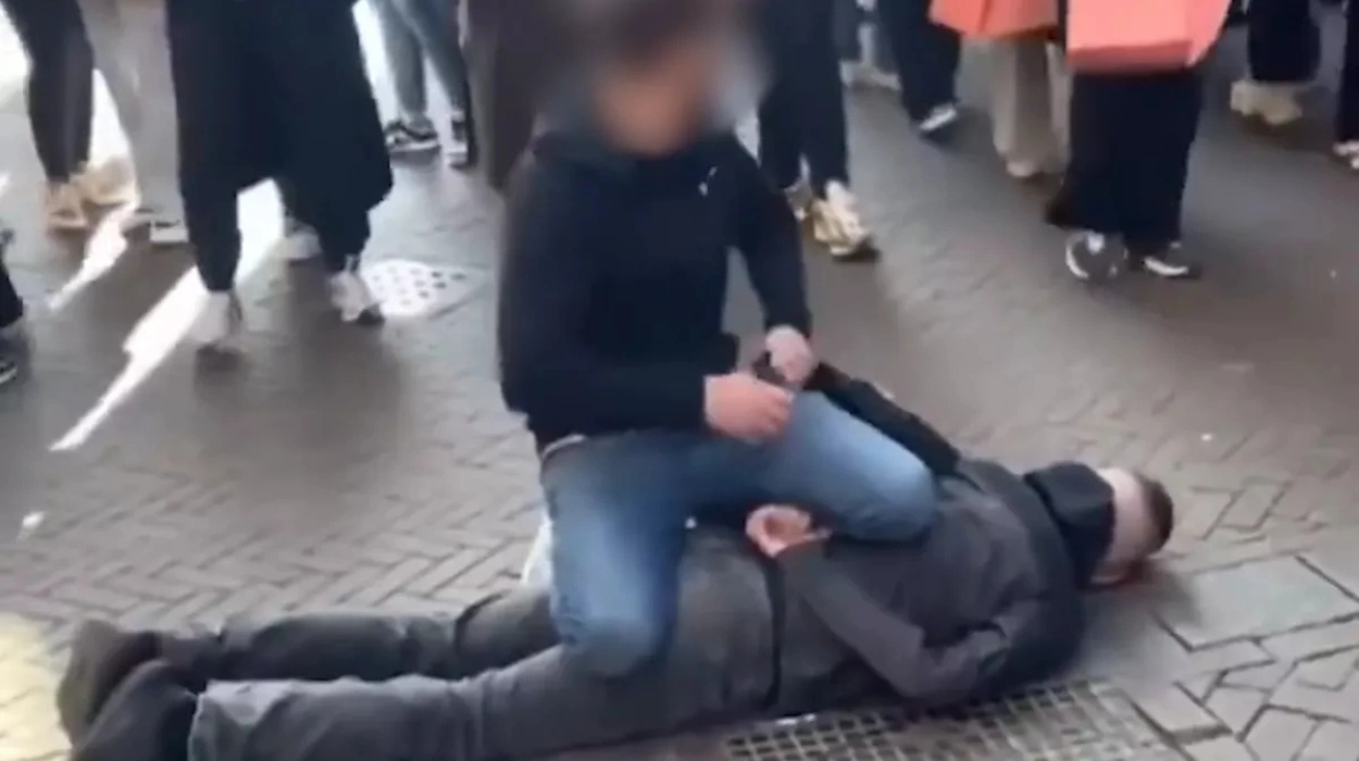 Amsterdam stab suspect aimed for EU jail term