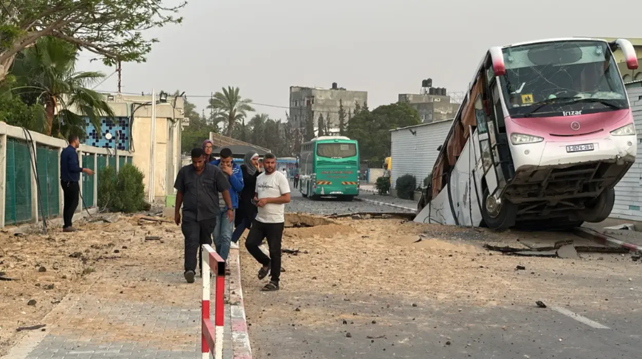 Trump-backed Gaza aid sites shut after deadly fire