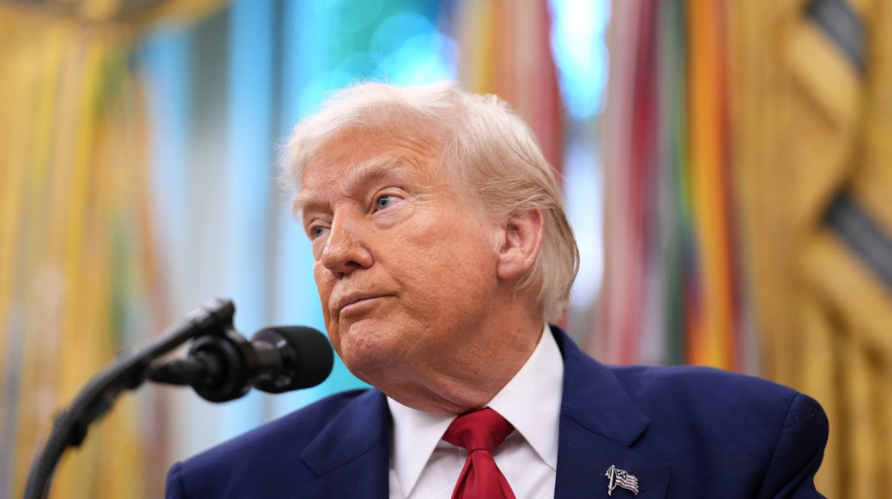 Trump backs Warren’s call to scrap debt ceiling